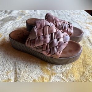 Braided Platform Slide Sandals - Metallic Rose